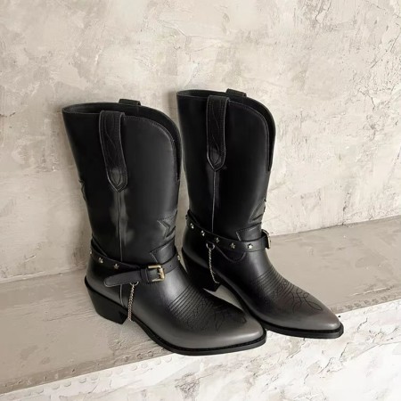 Knight style pointed leather women's boots