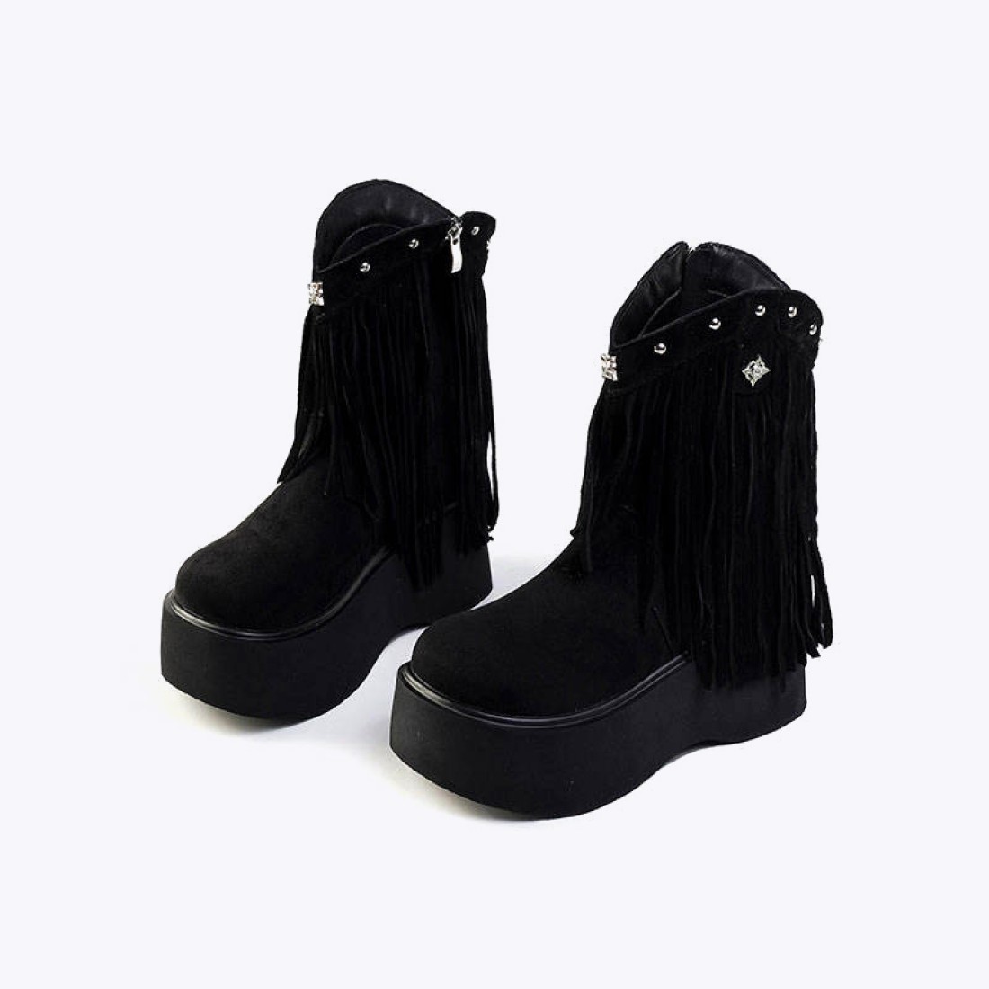 Pointed-toe tassel suede ankle boots