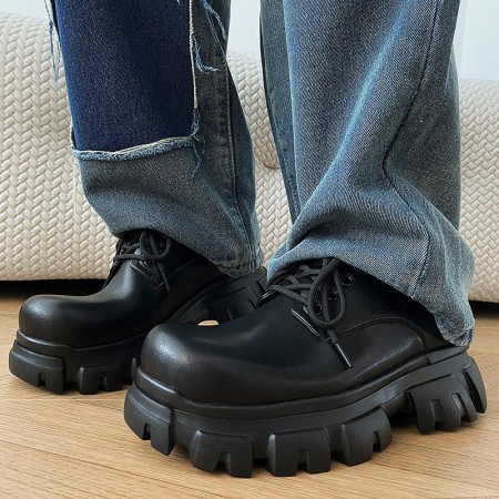 Embroidered women's casual low-top lace-up shoes