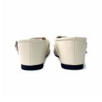 Elegant swan pattern square toe bow sneakers