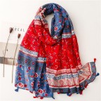Fashionable and versatile soft scarf