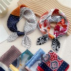 Stylish Geometric Plaid Print Pocket Scarf