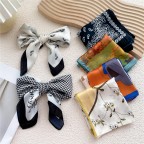 Cashew Bird Print All-Season Lightweight Scarf